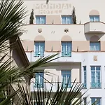 Bw Premier Collection Mondial Hotel 4*