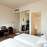 Bw Premier Collection Mondial Hotell