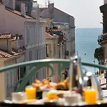 Bw Premier Collection Mondial Hotel 4*