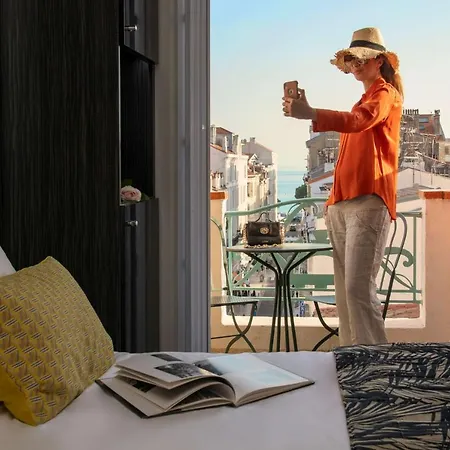 Bw Premier Collection Mondial Otel 4*