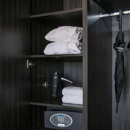 Bw Premier Collection Mondial Hotel 4*