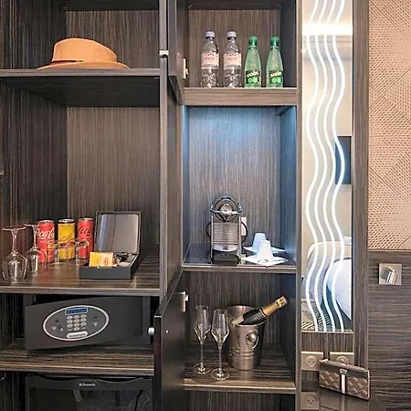 Bw Premier Collection Mondial Hotel 4*
