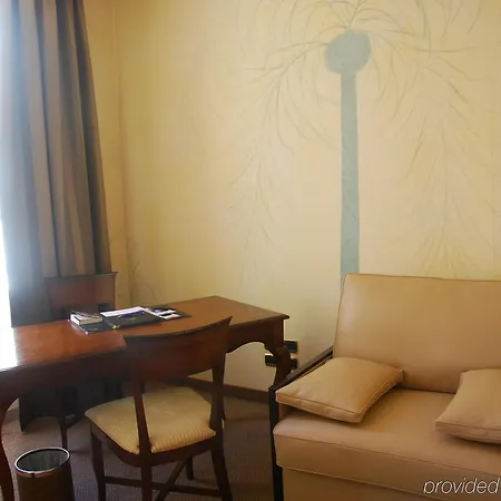 מלון Bw Premier Collection Mondial 4*