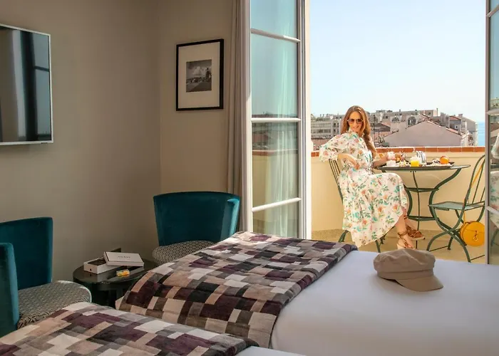 Bw Premier Collection Mondial Hotel