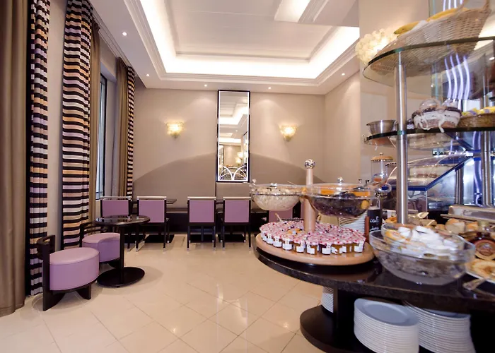 Bw Premier Collection Mondial Hotel 4*