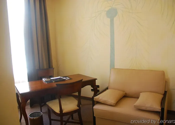 Hotel Bw Premier Collection Mondial 4*