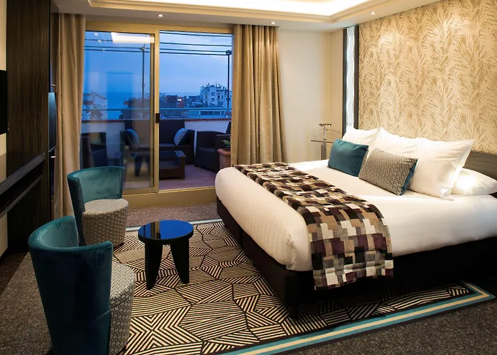 Bw Premier Collection Mondial Hotel 4*