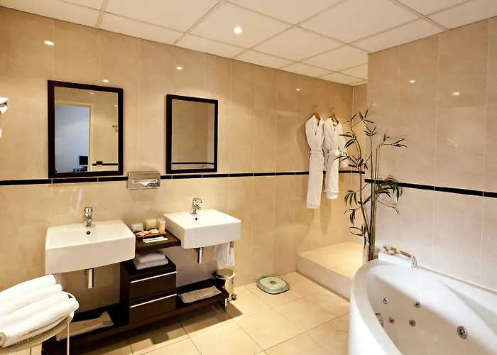 Hotel Bw Premier Collection Mondial 4*